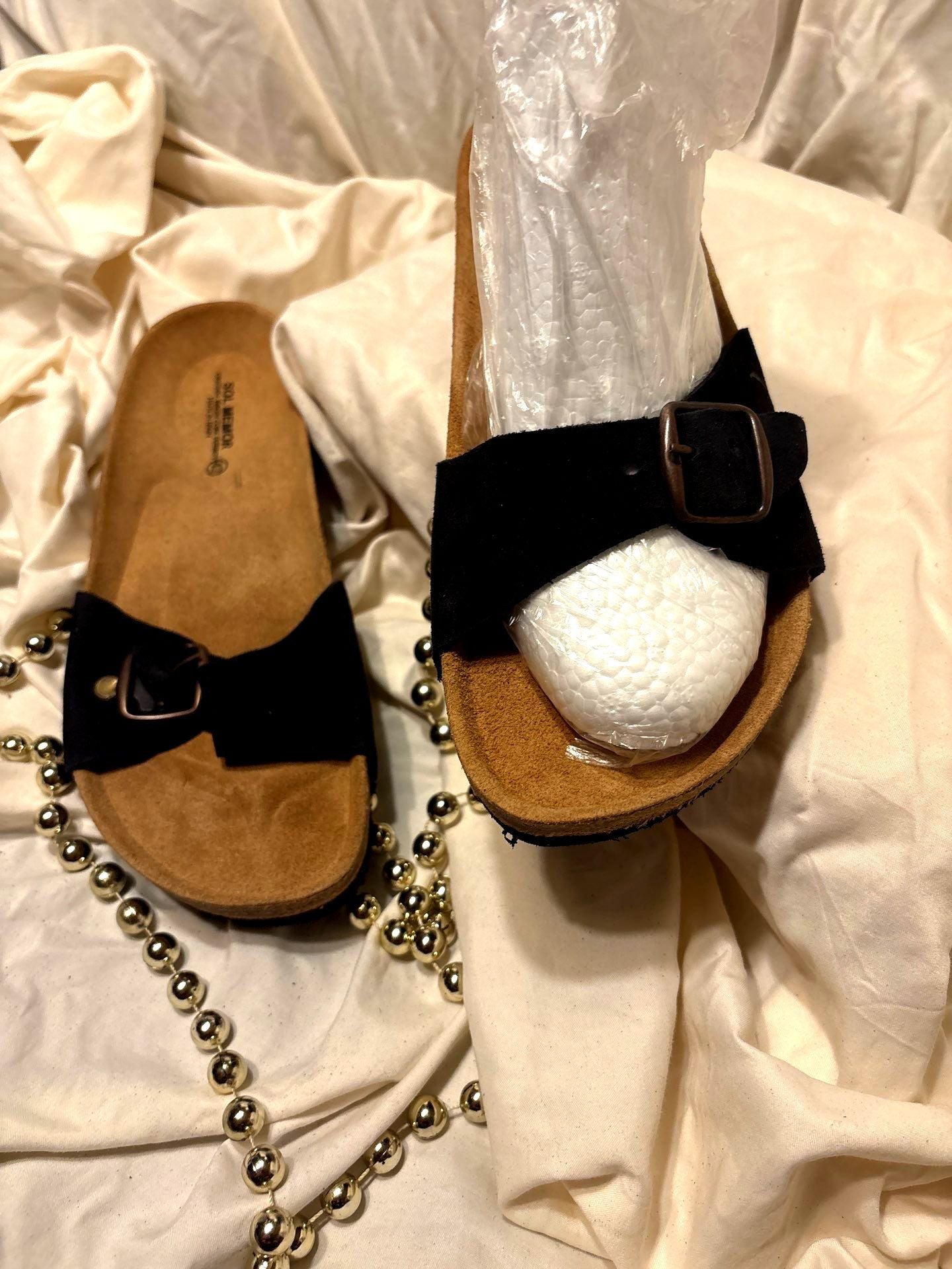 Suede Buckle Slide Sandals – Black Onyx